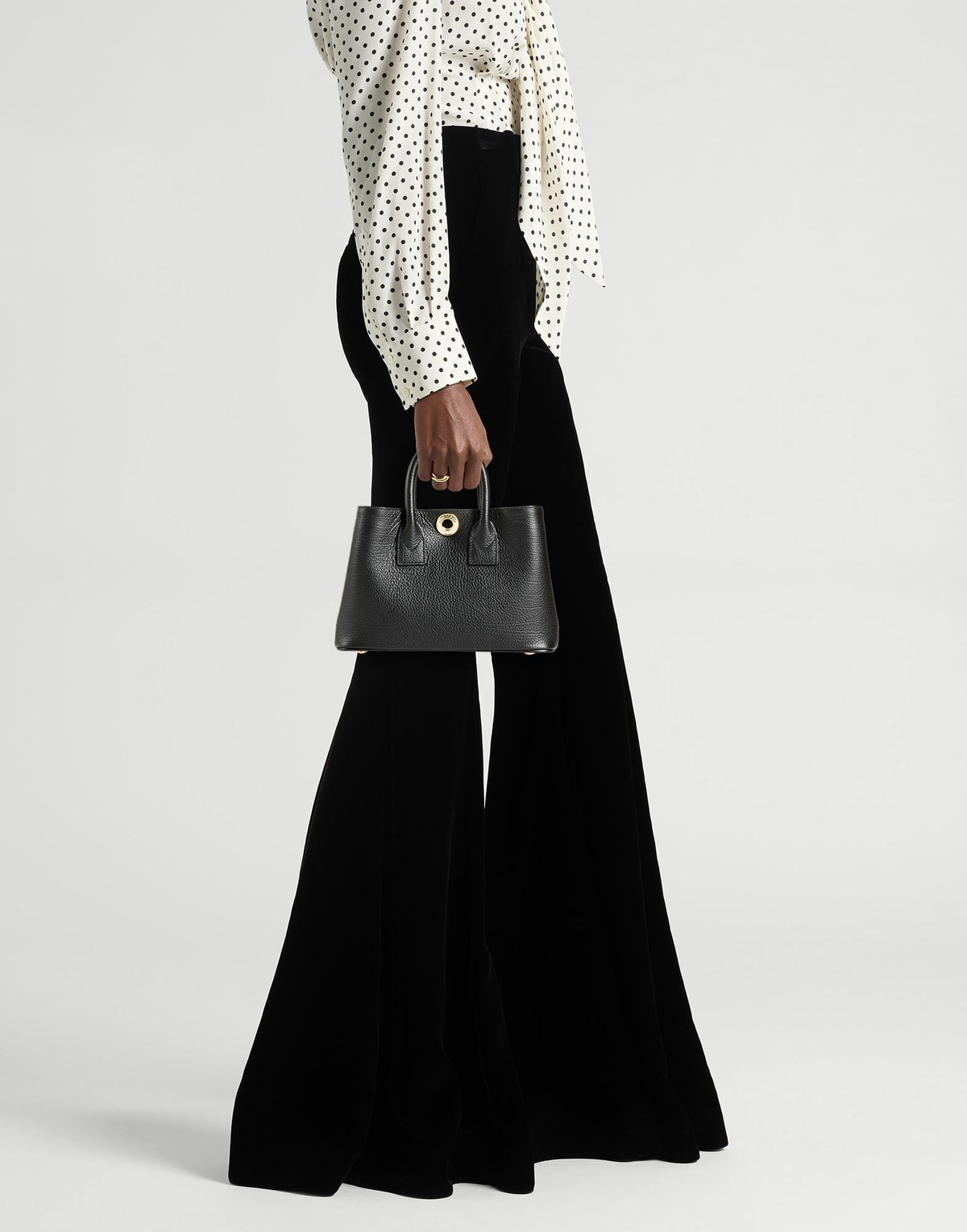Burberry Womens Handbag in Black
