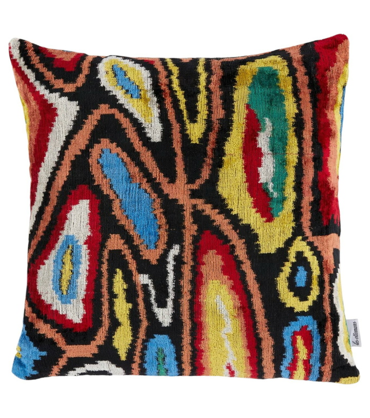 Photo: Les-Ottomans Silk velvet cushion