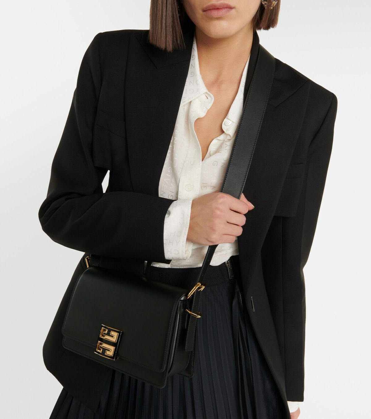 【GIVENCHY】MEDIUM 4G SHOULDER BAG 22242470_54798028_322.jpg