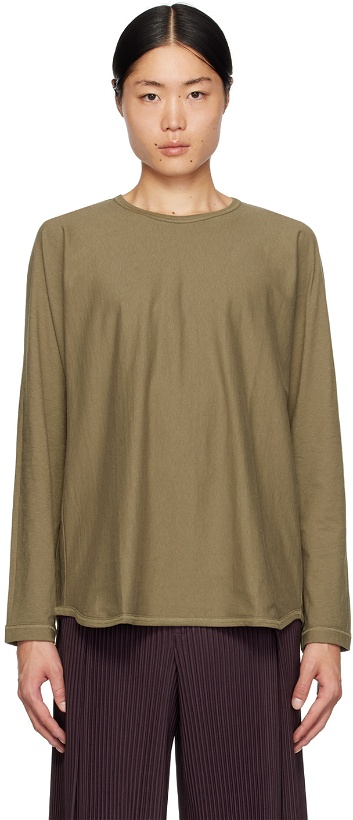 Photo: HOMME PLISSÉ ISSEY MIYAKE Khaki Release-T 2 Long Sleeve T-Shirt