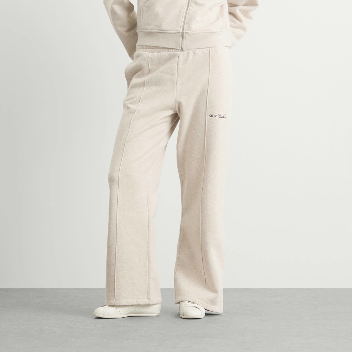 4th & Reckless Women's Fergie Joggers in Oatmeal