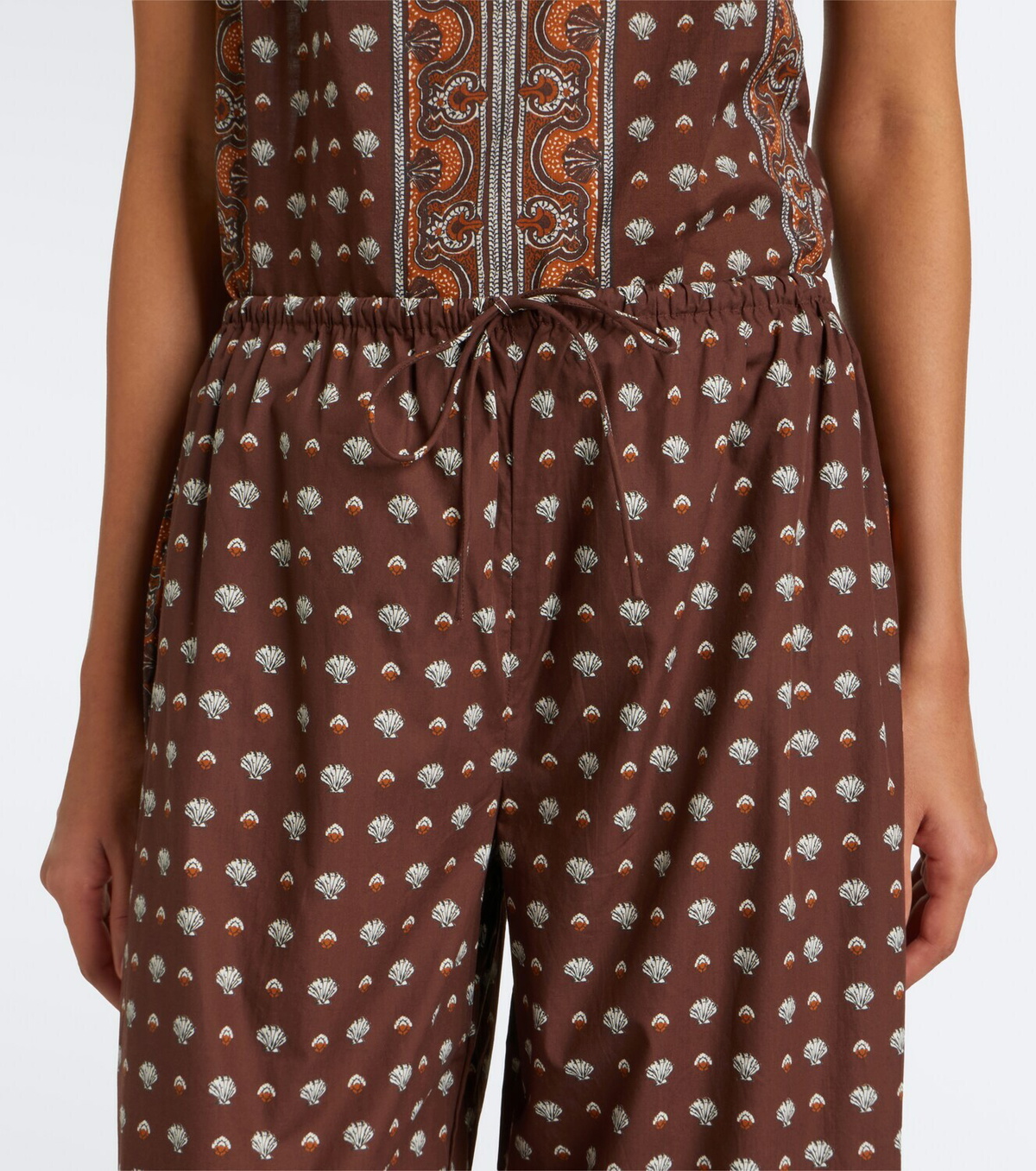 Dôen Yarrow printed cotton tapered pants