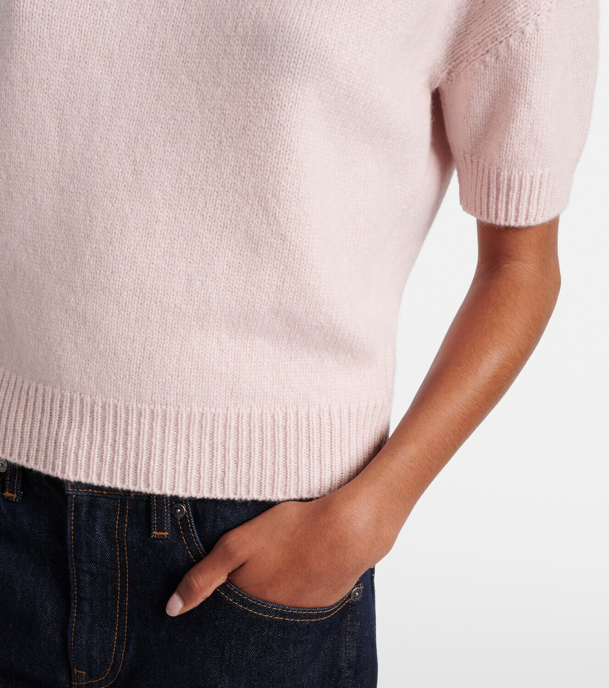 Khaite Golden cashmere sweater