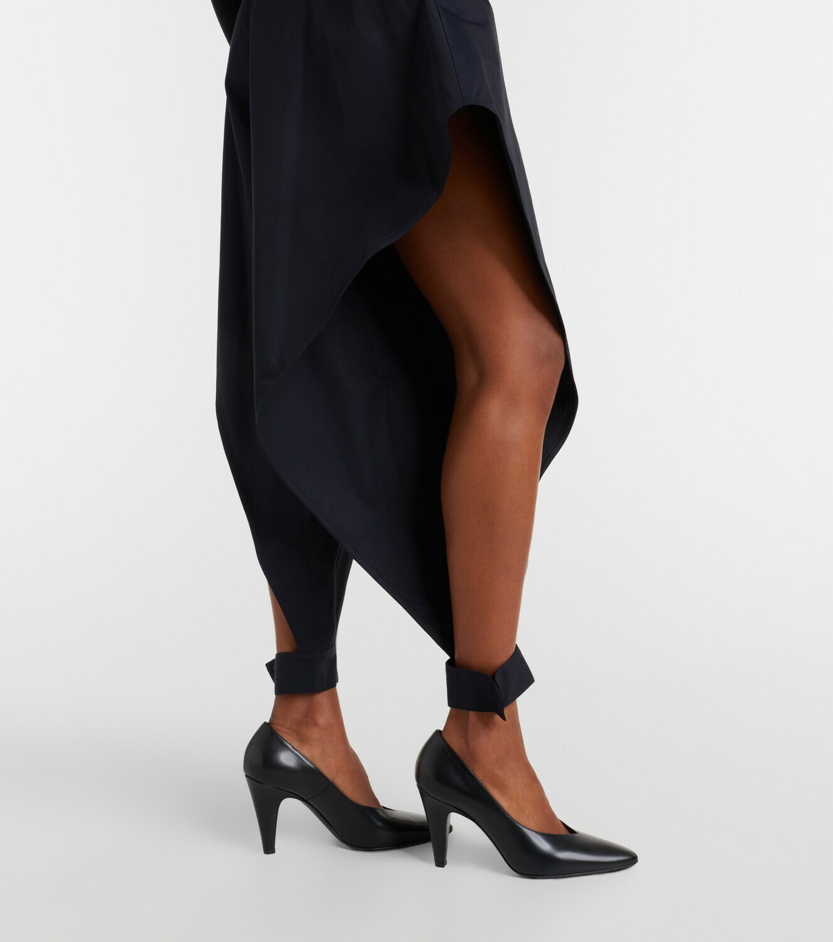 Alaïa Ruffled cotton gabardine tapered pants