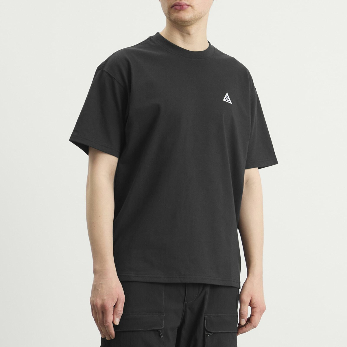 Nike Men's ACG Chest Logo T-Shirt in Black