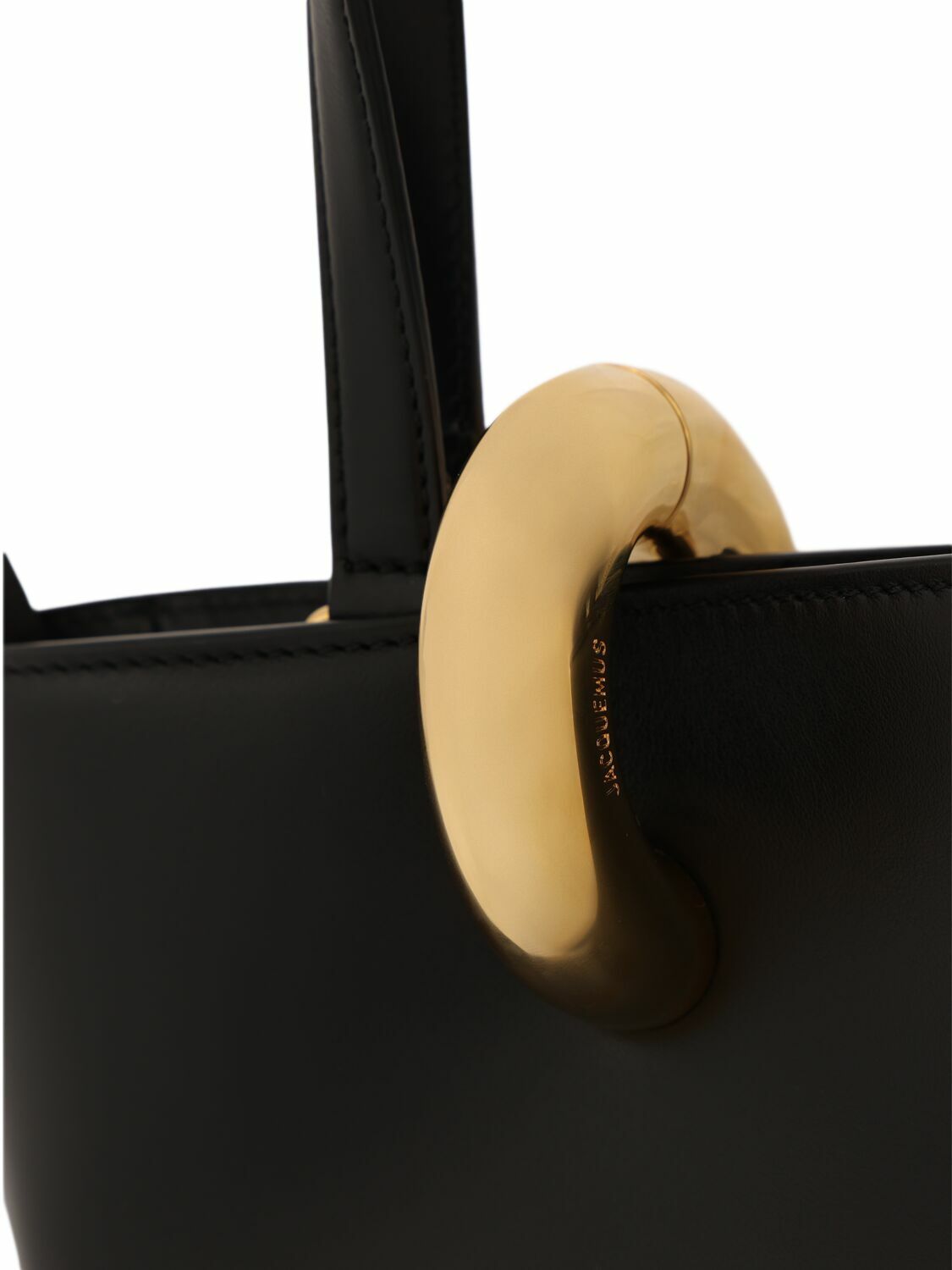 VIP価格 美フォルム【JACQUEMUS】LE BAMBOLA トートバッグ 黒 Jacquemus Le Petit Bambola Leather Tote Bag | Black | FARFETCH