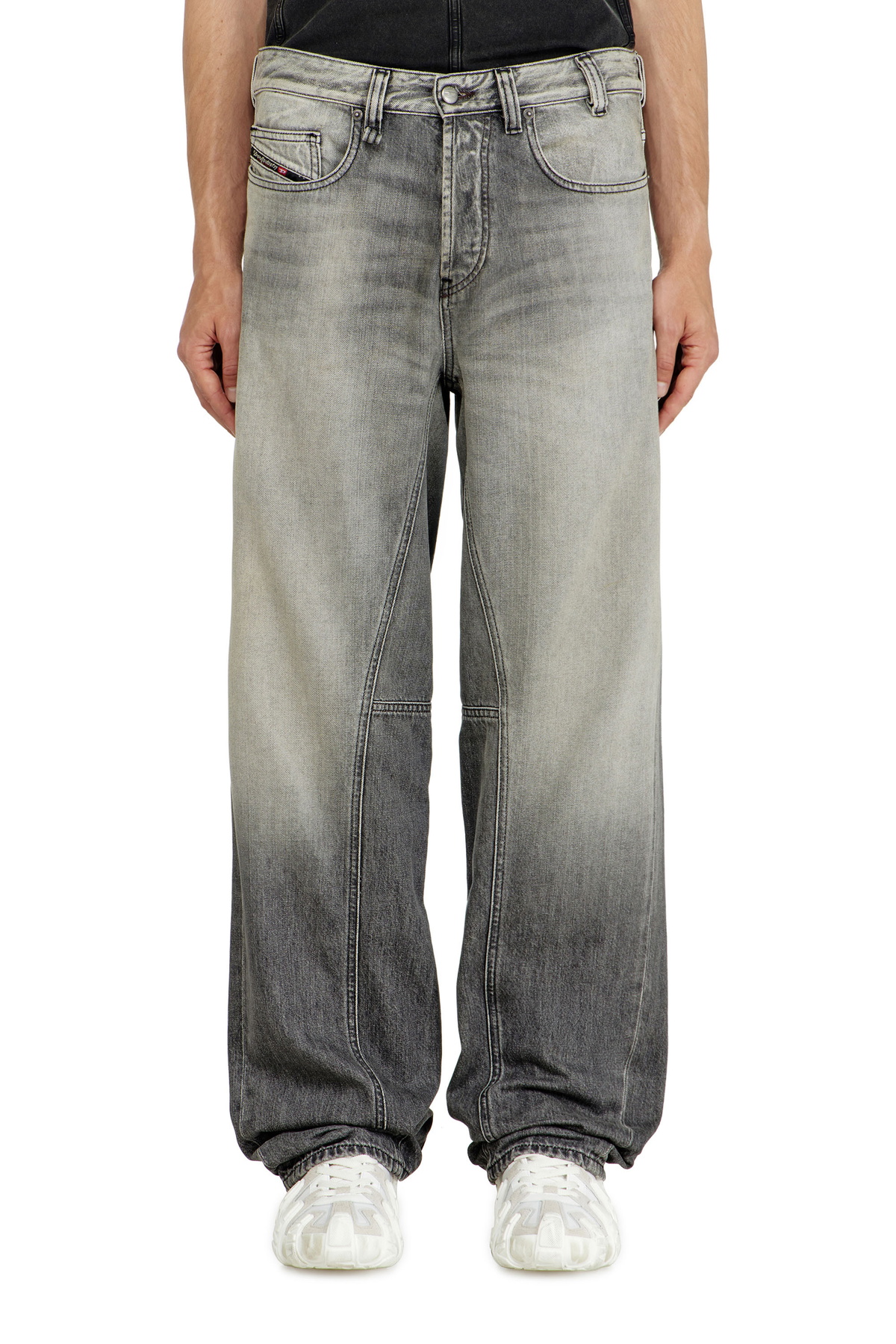 Diesel Relaxed Jeans Low Waist 2001 D-Macro - Jeans Mens in Grey