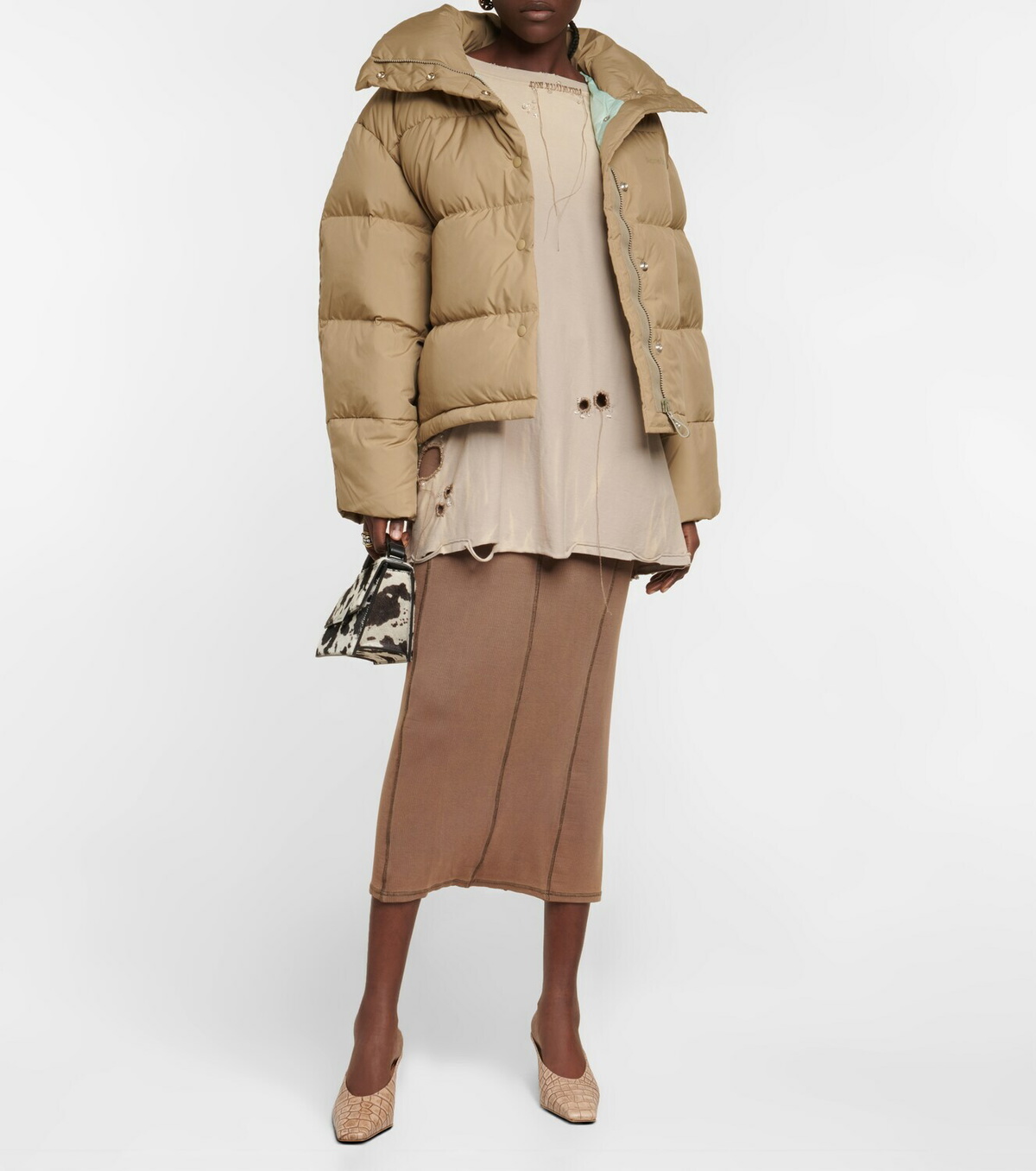 ACNE STUDIOS Logo Puffer Jacket in Porcelain 関税送料無料 Acne Studios Logo puffer jacket Acne Studios