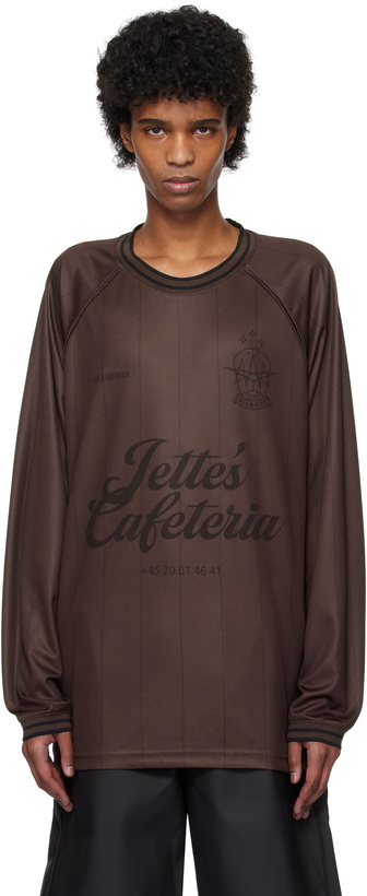 Photo: Han Kjobenhavn Burgundy Logo Football LS T-shirt