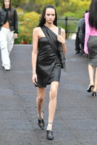 Givenchy - Voyou Medium leather shoulder bag