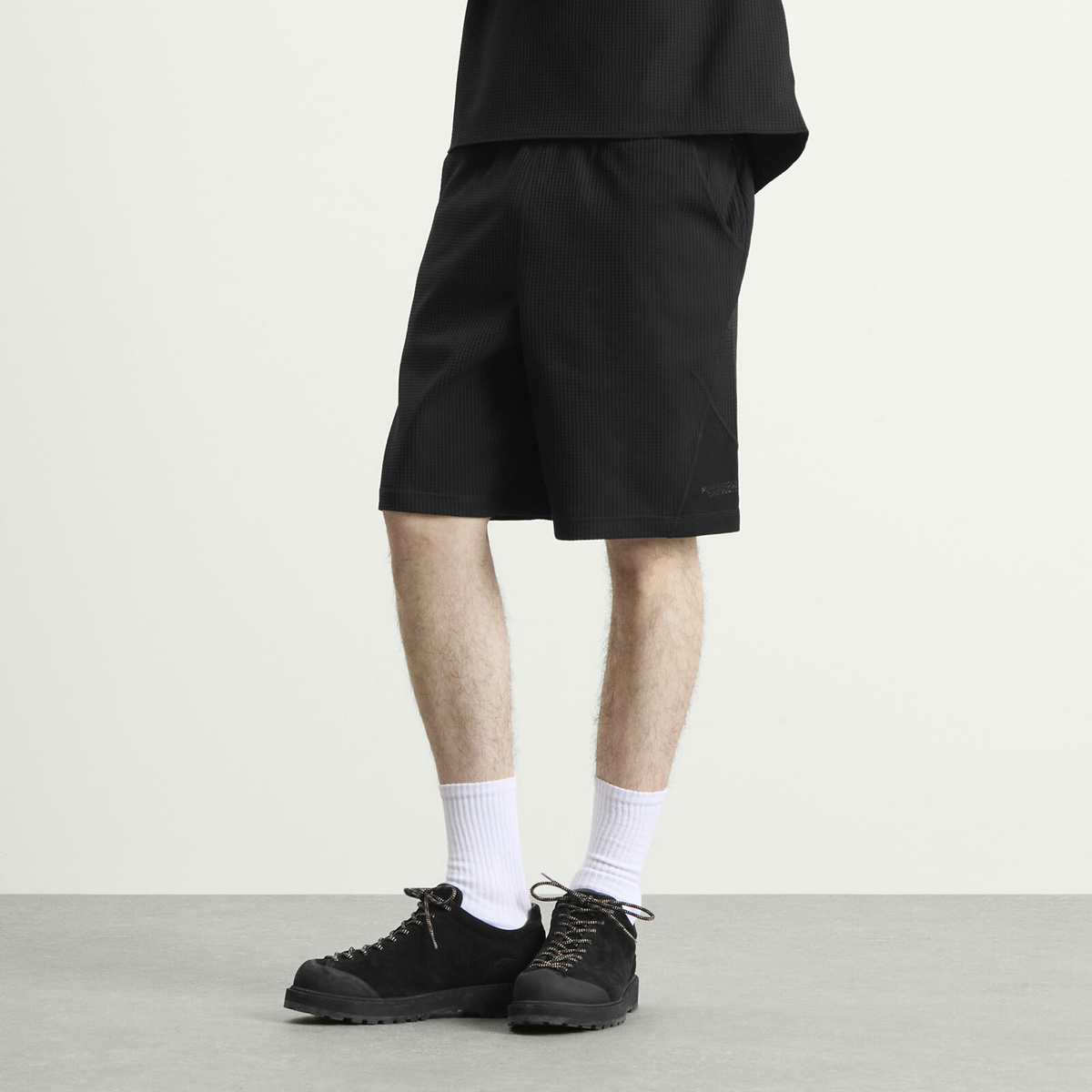 Purple Mountain Observatory Men's Waffle Shorts in Black