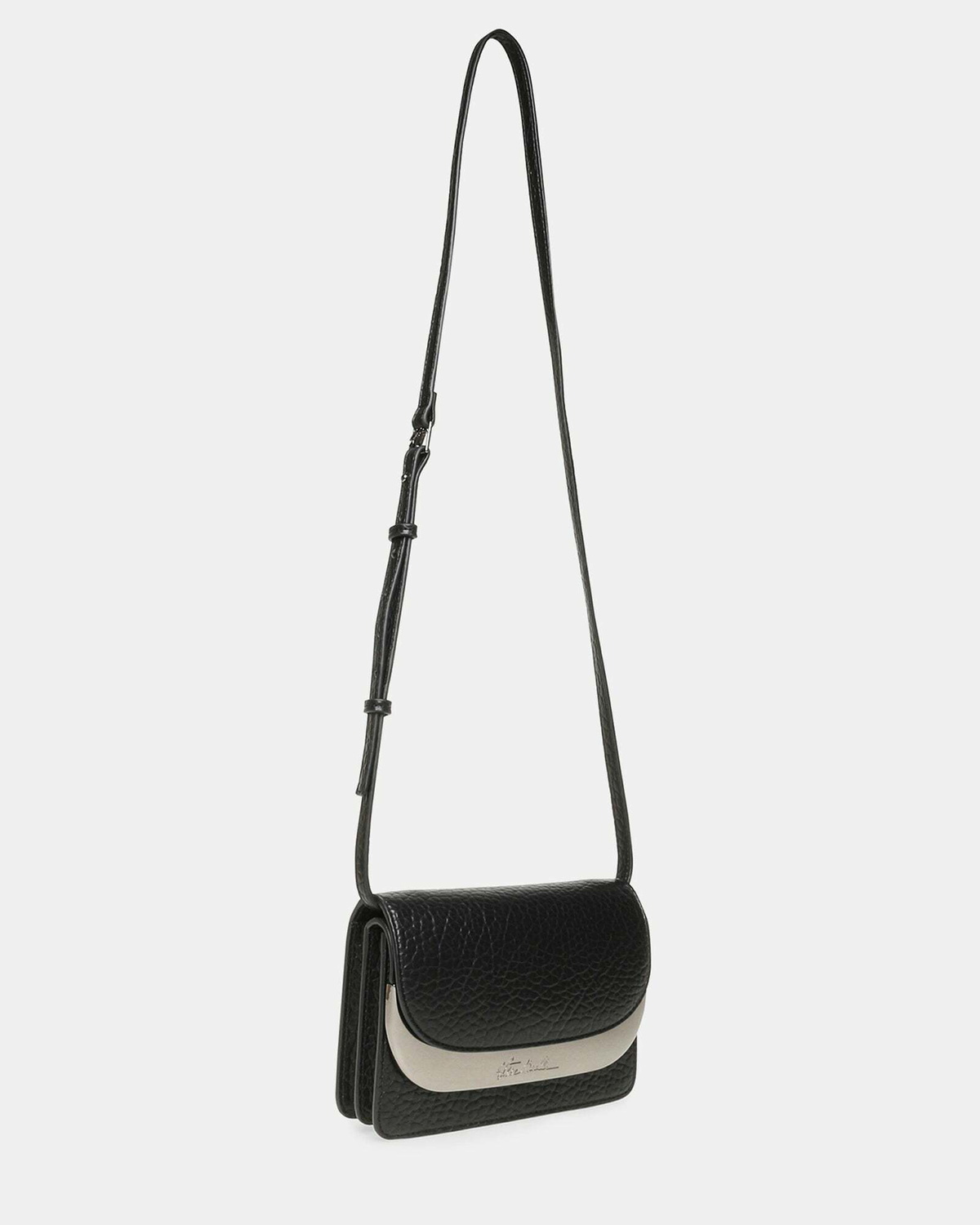 Steve Madden Ballie Bag in Black