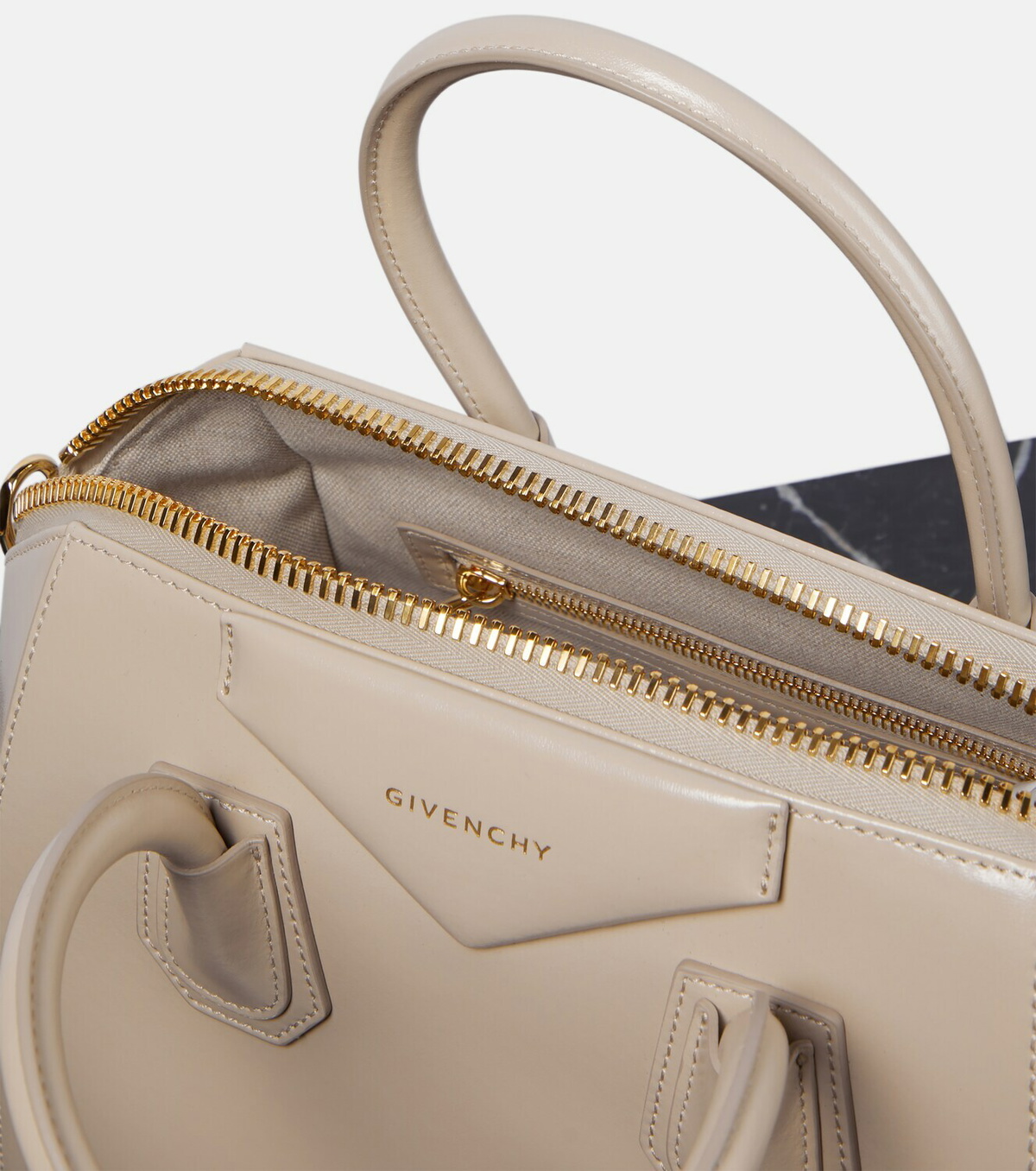 Givenchy Antigona Small leather tote bag Givenchy
