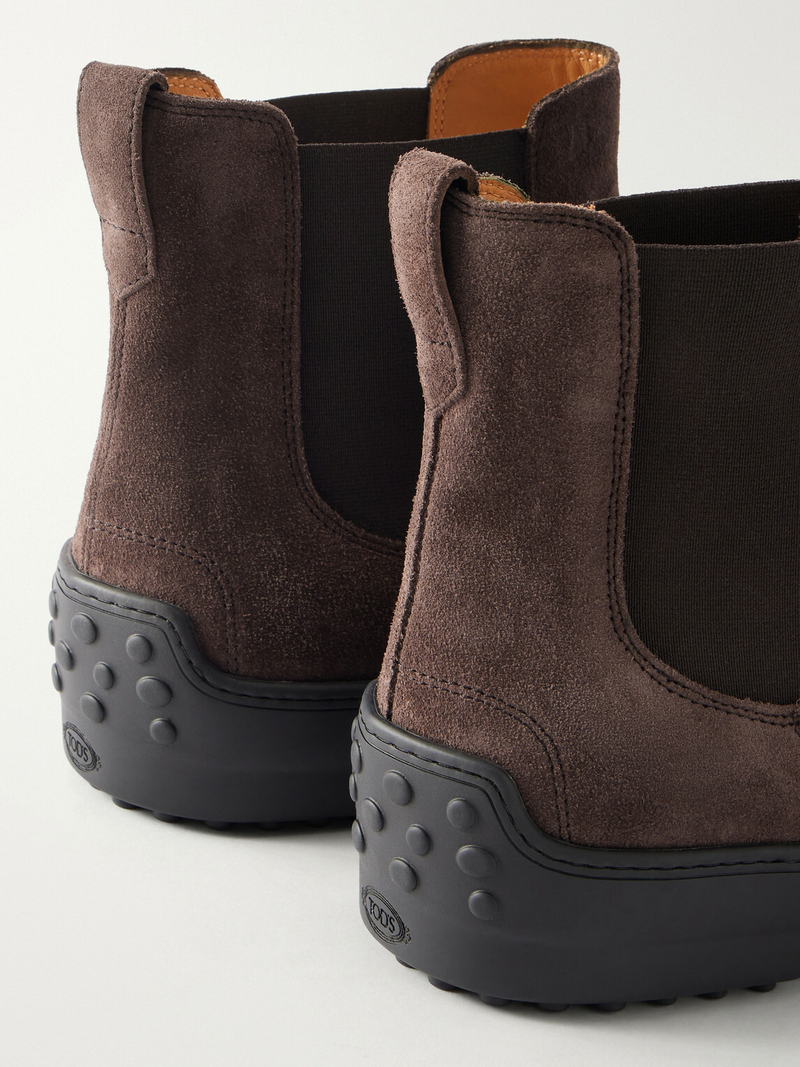 Tod's - Winter Gommino Suede Chelsea Boots - Brown