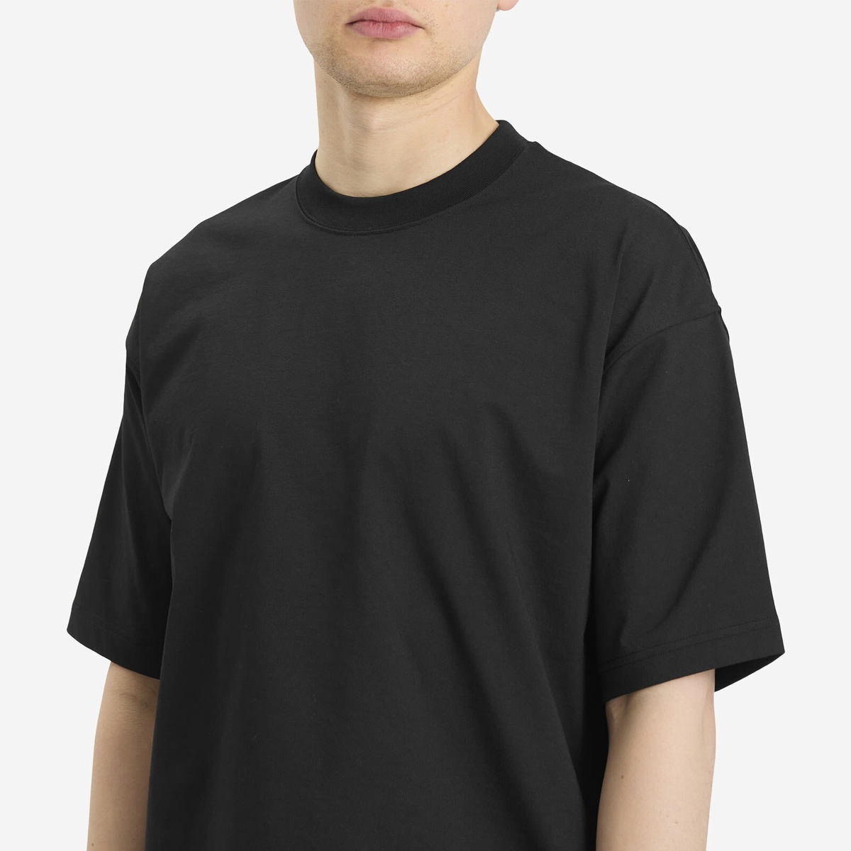 DAIWA Men's Tech Drawstring T-Shirt in Black