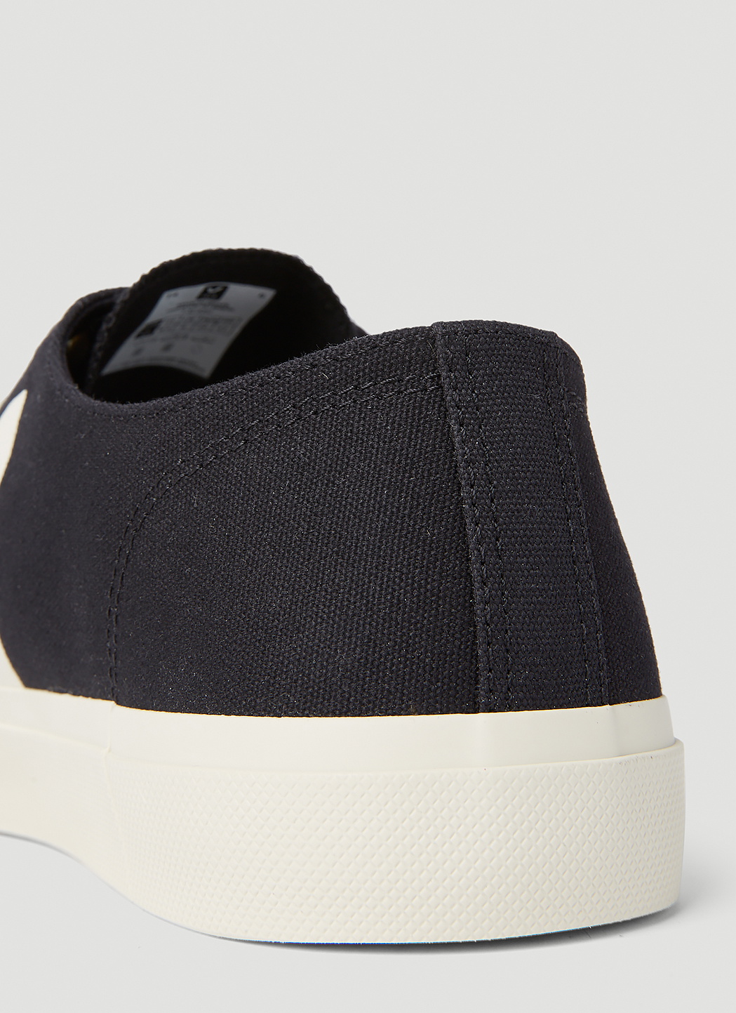 Veja Wata II Sneakers