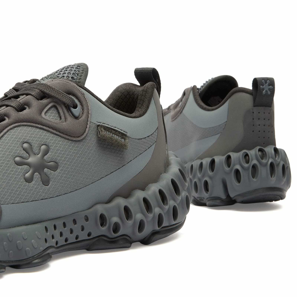 Spunge Osmosis Sneaker in Black/Grey/Black