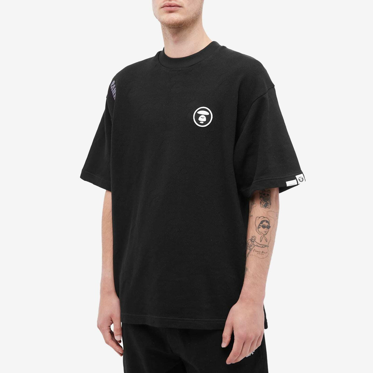 AAPE I LOVE AAPE ブラックTシャツ Aape By A Bathing Ape Aape Heart Logo T-Shirt in Black for