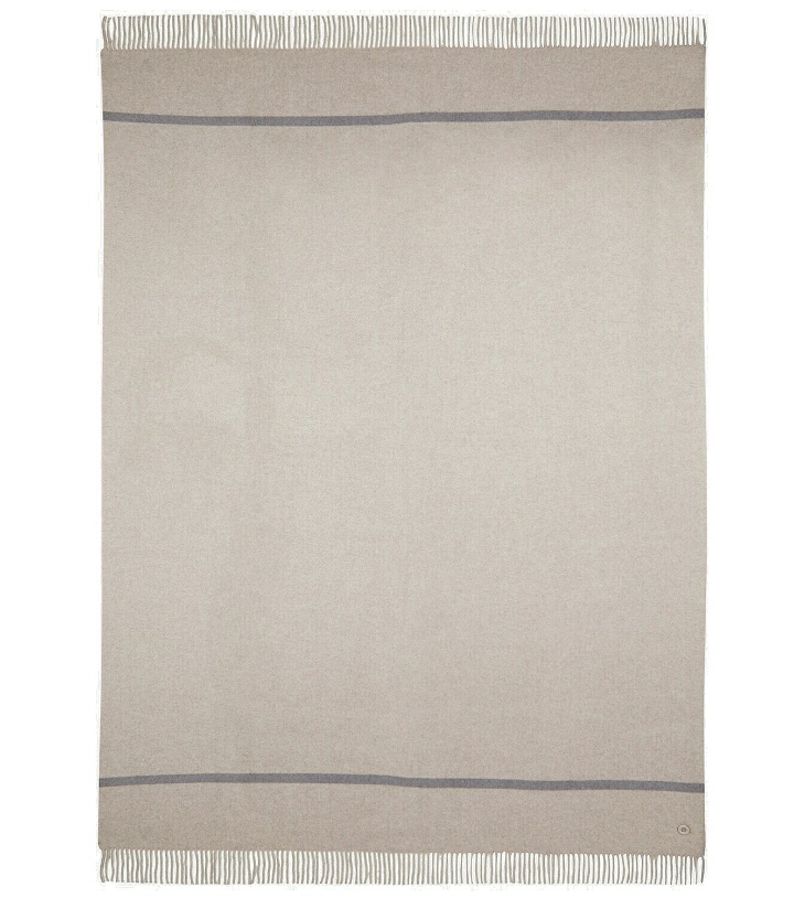 Photo: Loro Piana - Twelve cashmere blanket
