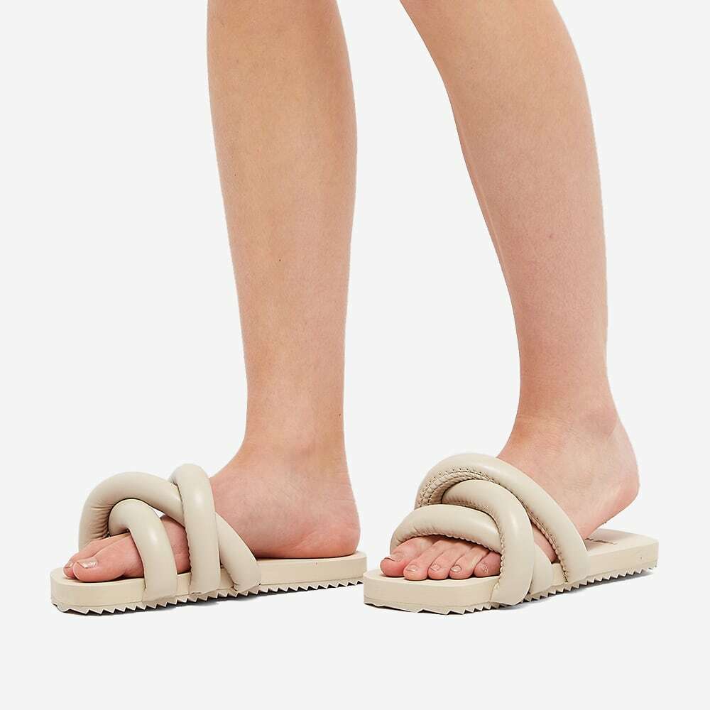 【関税込み】YUME YUME ベージュ Tyre スライド Yume Yume Women's Tyre Slide in Beige Yume Yume