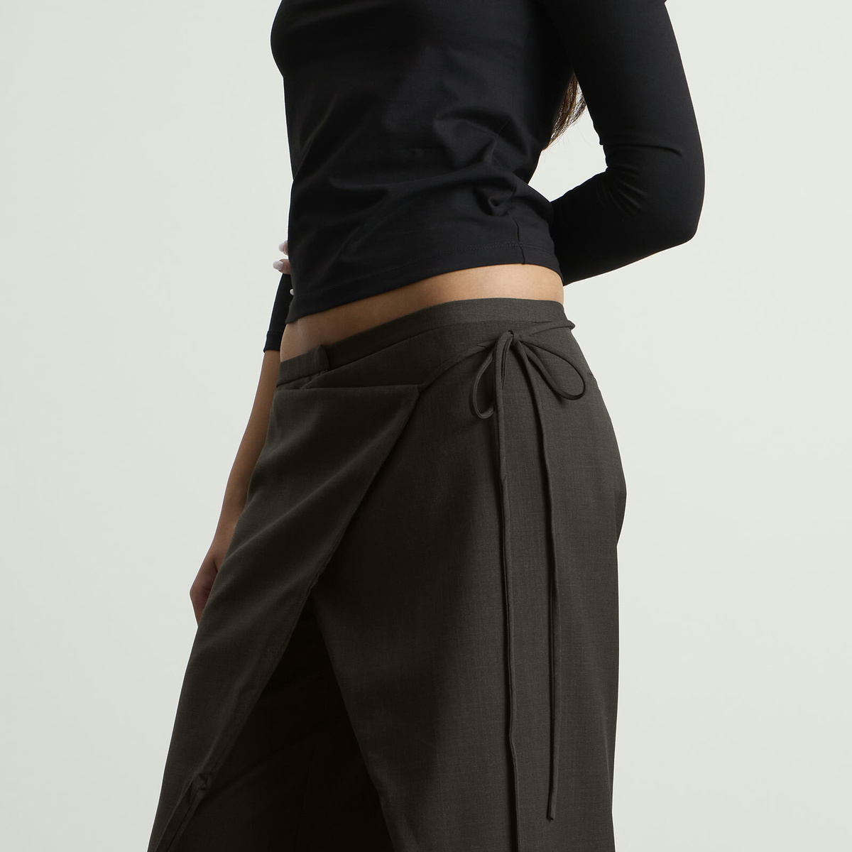 ST. Agni Women's Wrap Rouleau Pants in Umber