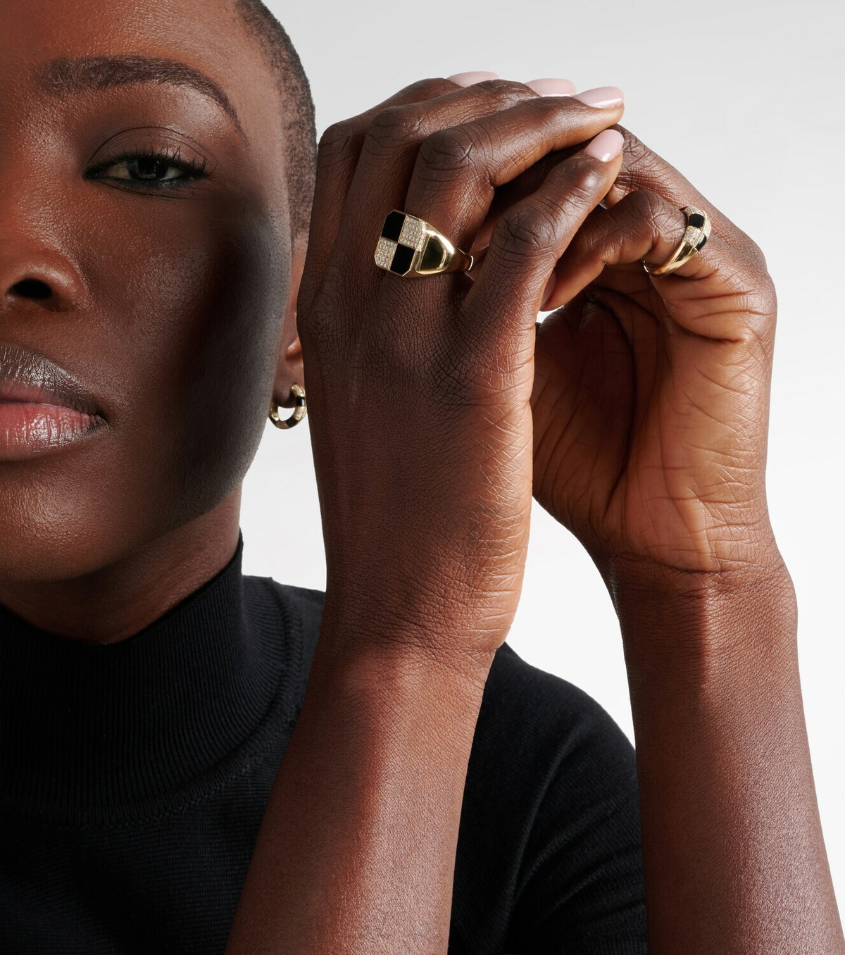Yvonne Léon Damier 9kt gold ring with diamonds and onyx