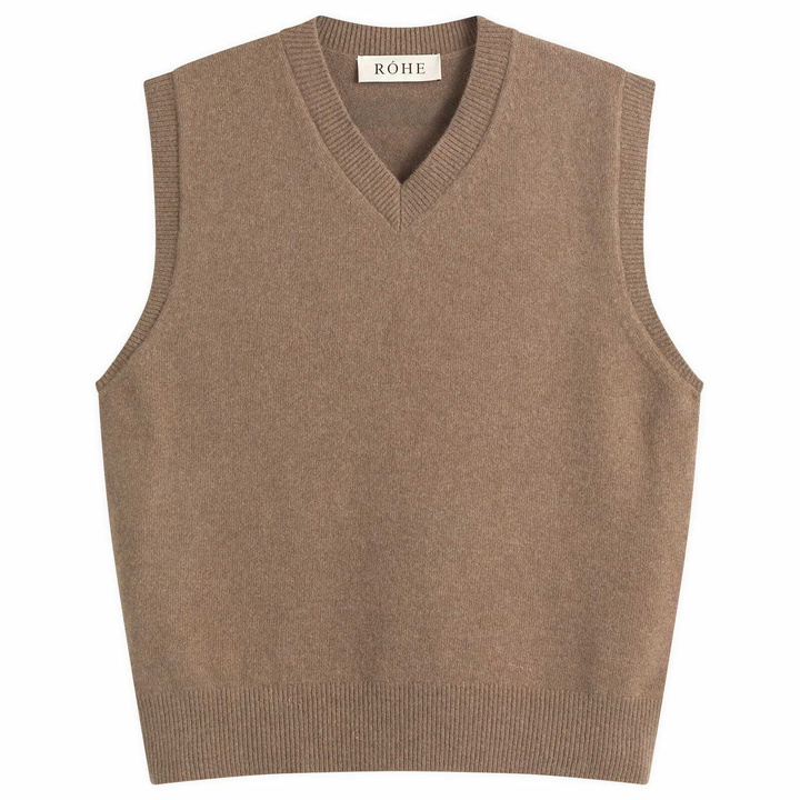 Photo: Róhe Men's Boiled Wool Knitted Vest in Taupe Melange