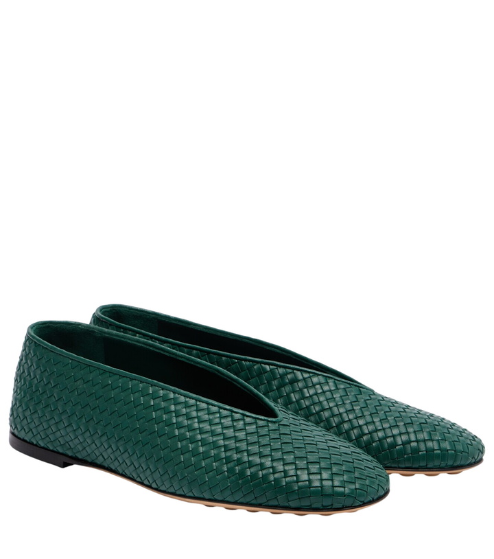 Photo: Bottega Veneta Rosa Intrecciato leather ballet flats