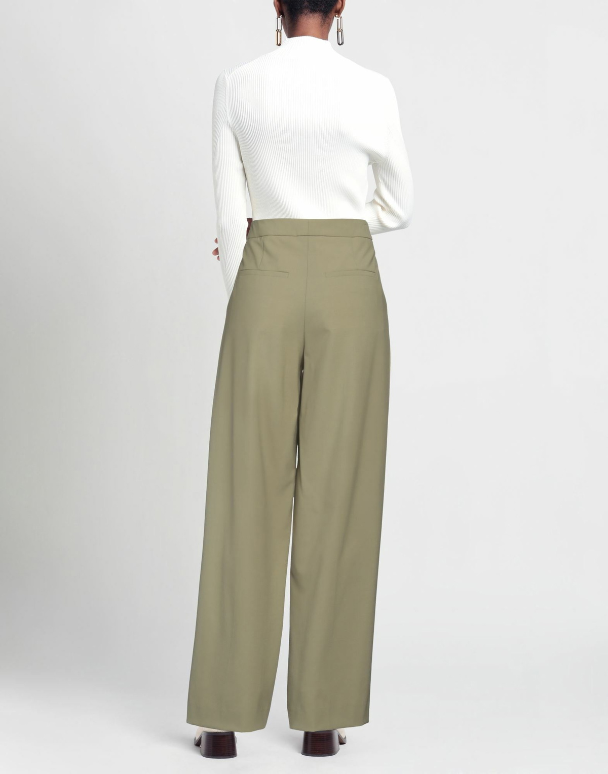 Gauchere Womens Pants Military in Green