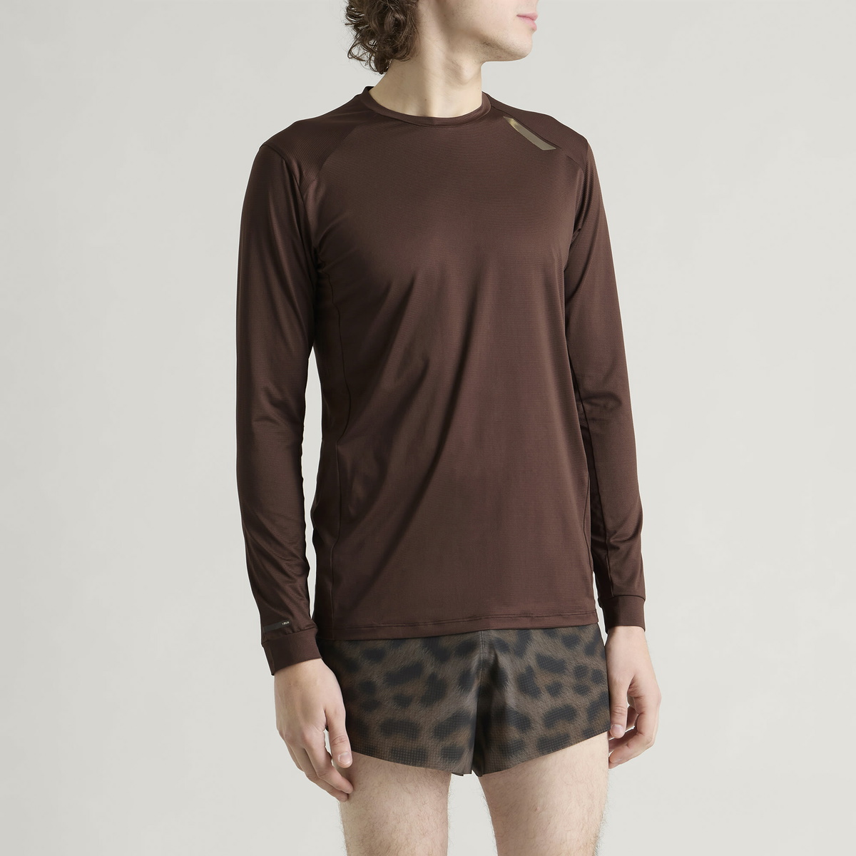 SOAR Men's Long Sleeve Tech T-Shirt in Dark Brown