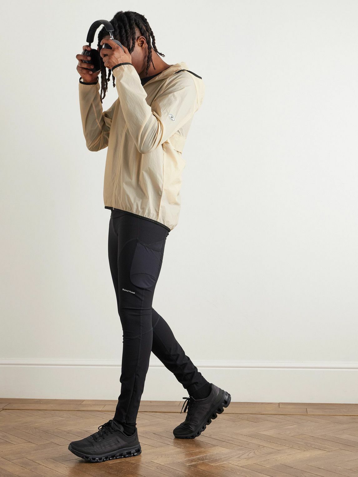DISTRICT VISION - Milli Ultralight Ripstop Hooded Jacket - White
