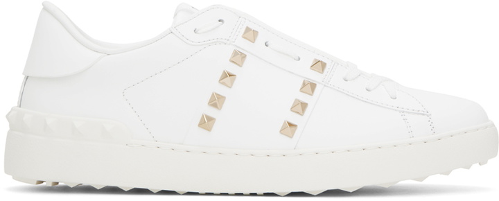 Photo: Valentino Garavani White Rockstud Untitled Sneakers