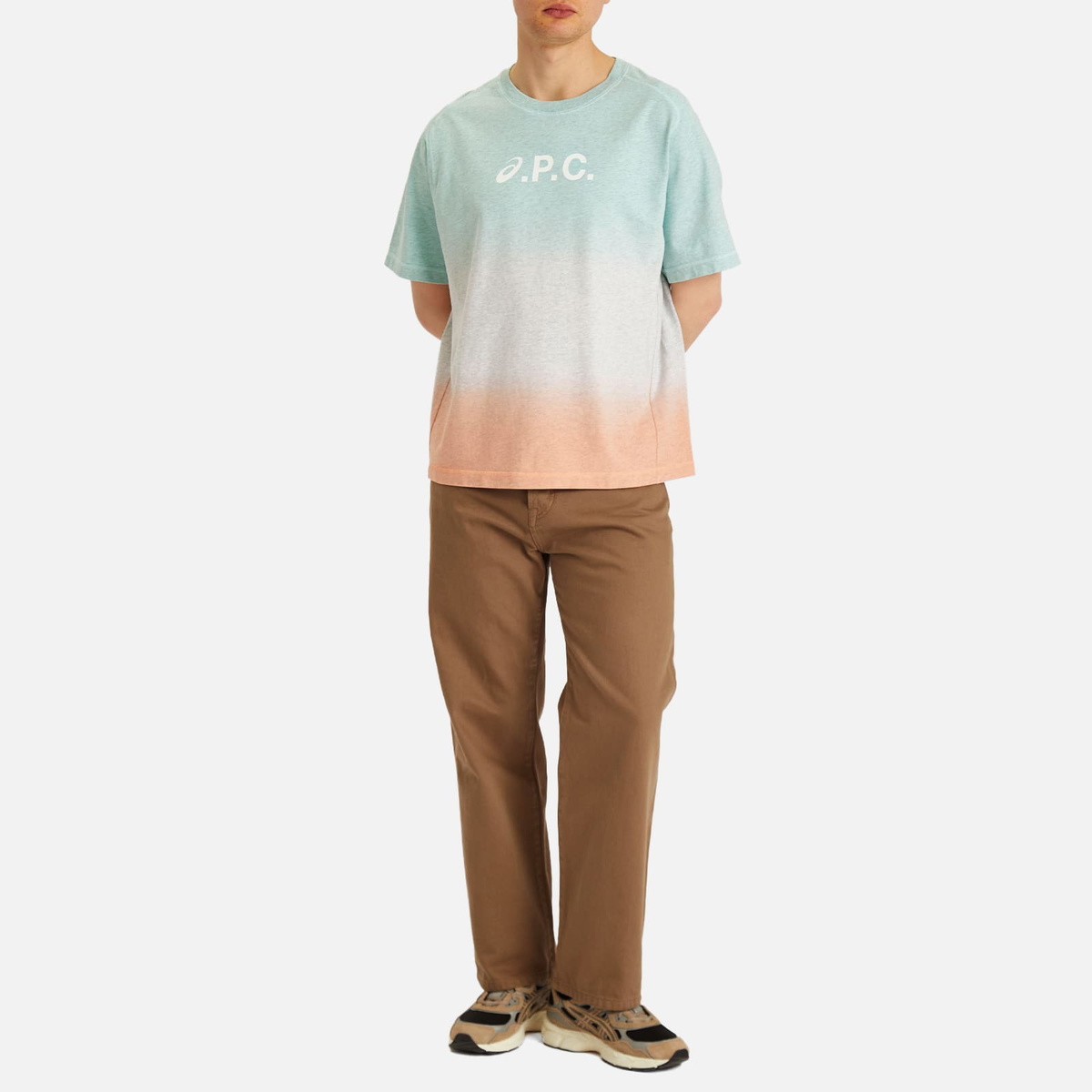 【送料関税込】A.P.C. x Asics Wind Logo Dip Dye T-Shirt A.P.C. Men's x Asics Wind Logo Dip Dye T-Shirt in Multi A.P.C.