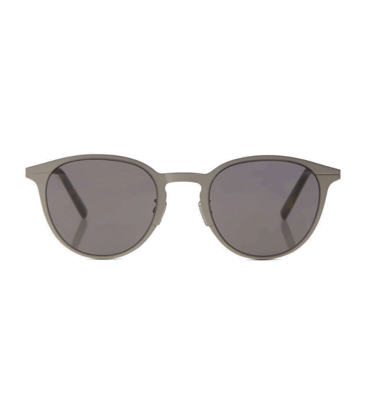 Photo: Dior Eyewear - DiorEssential RU rounded sunglasses