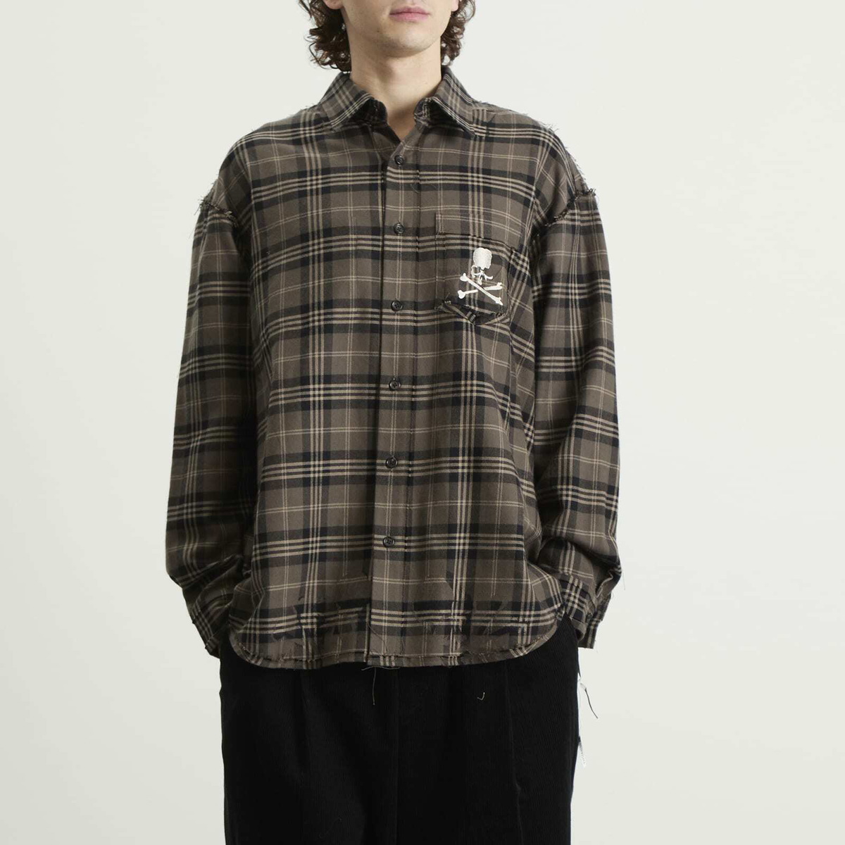 MASTERMIND WORLD Men's Reversible Raw Edge Plaid Shirt in Gray Plaid