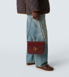 Valentino Garavani 9TO5 VLogo leather shoulder bag