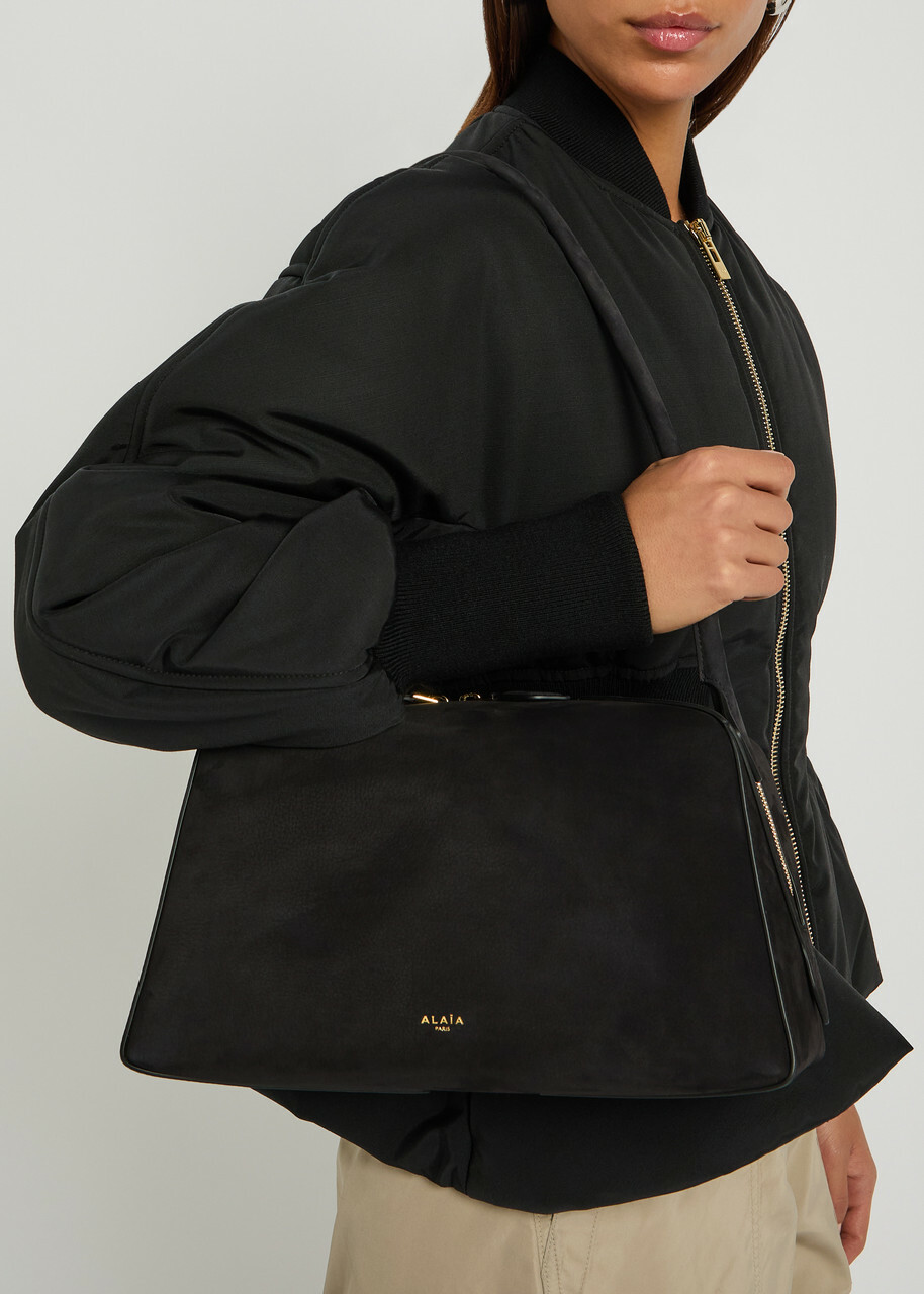 Alaïa Le Bulldog Grained Nubuck Shoulder bag - Black - One Size