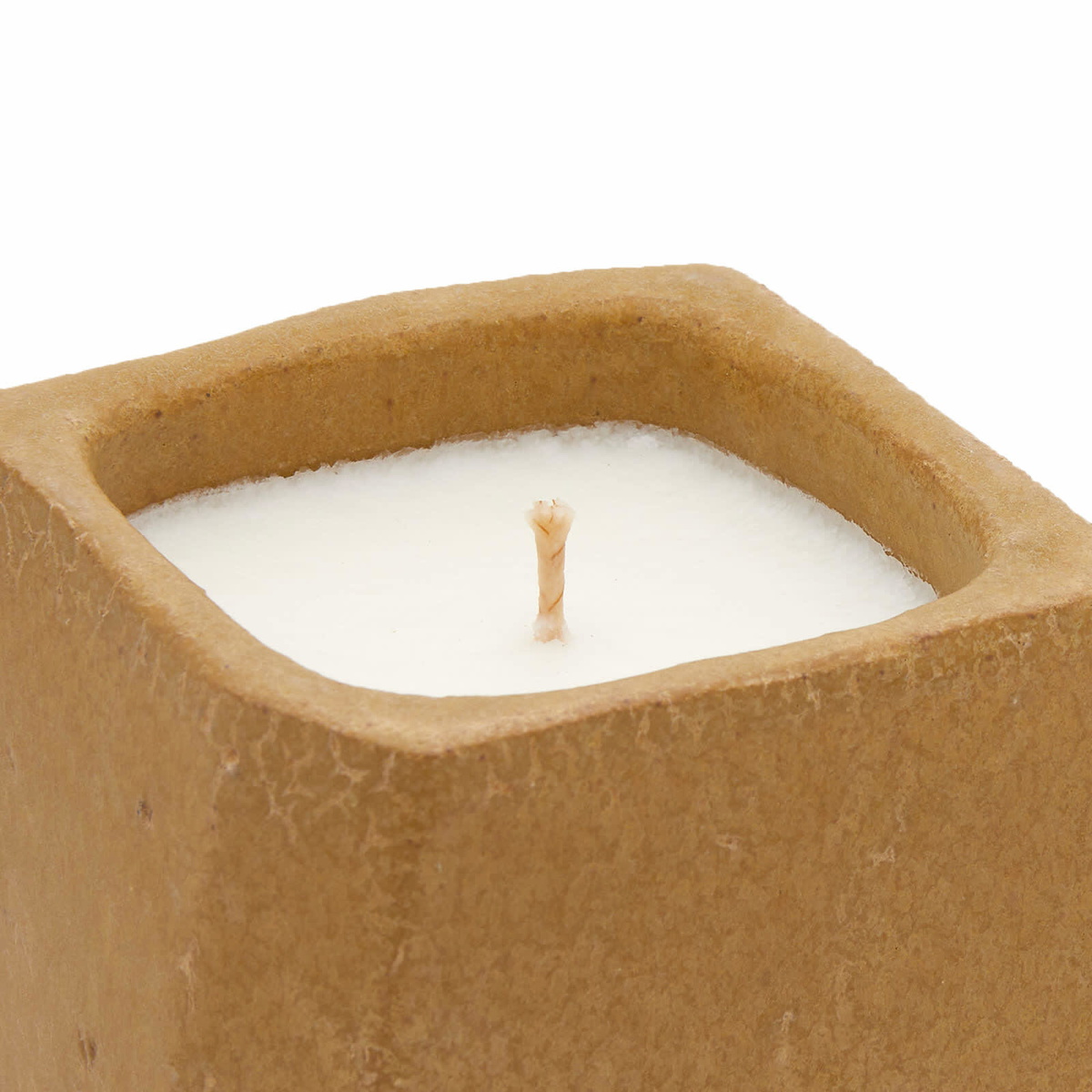 ferm LIVING Kurinu Scented Candle in Honey 