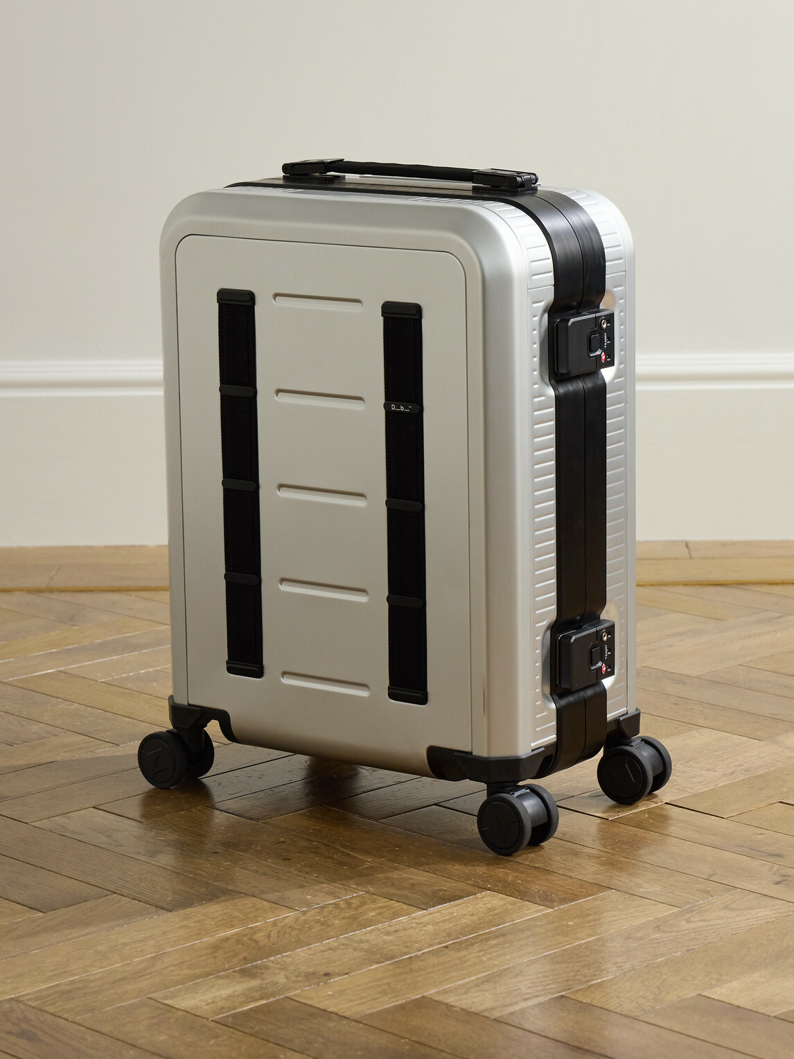 DB Journey - Ramverk Polycarbonate and Aluminium Carry-On Suitcase