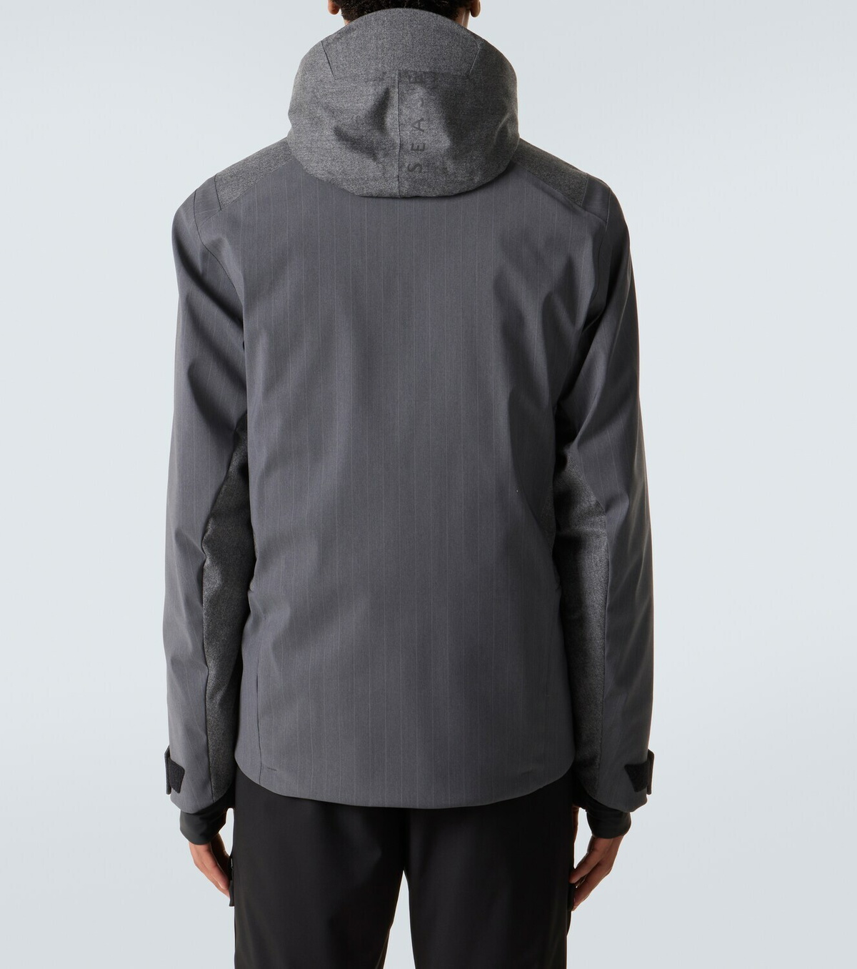 Sease Trace 2.0 pinstripe down jacket