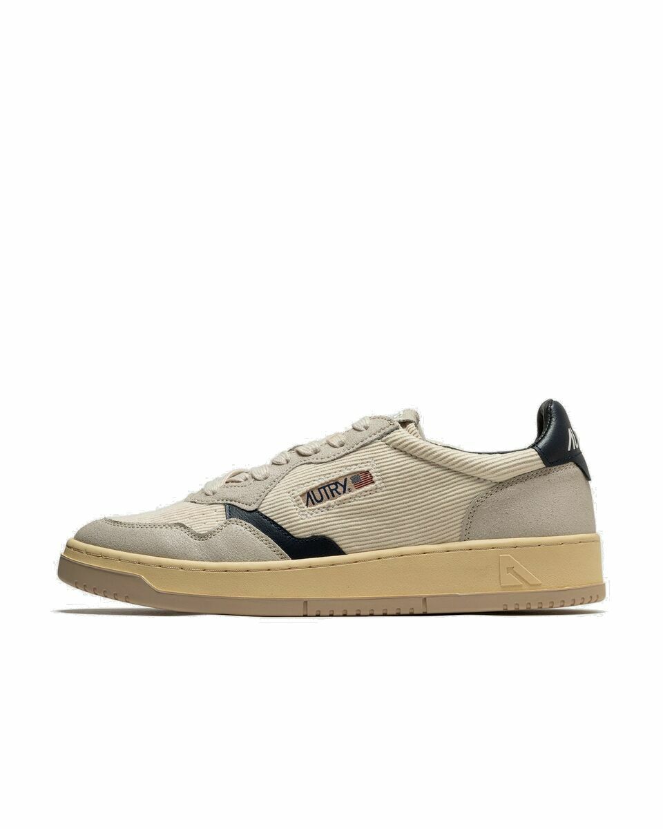 Photo: Autry Action Shoes Medalist Low Beige - Mens - Lowtop