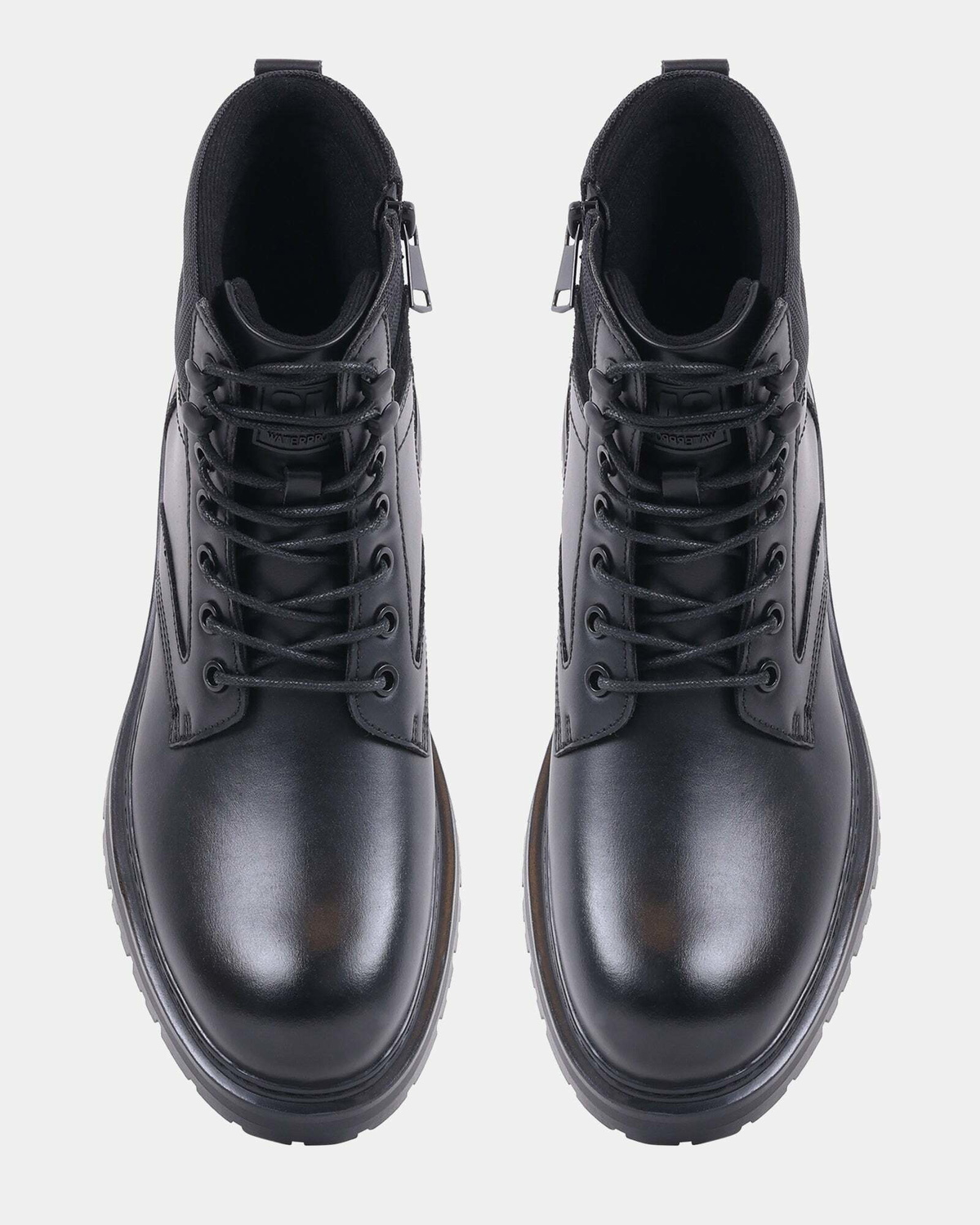 Steve Madden Beldonn Boots in Black