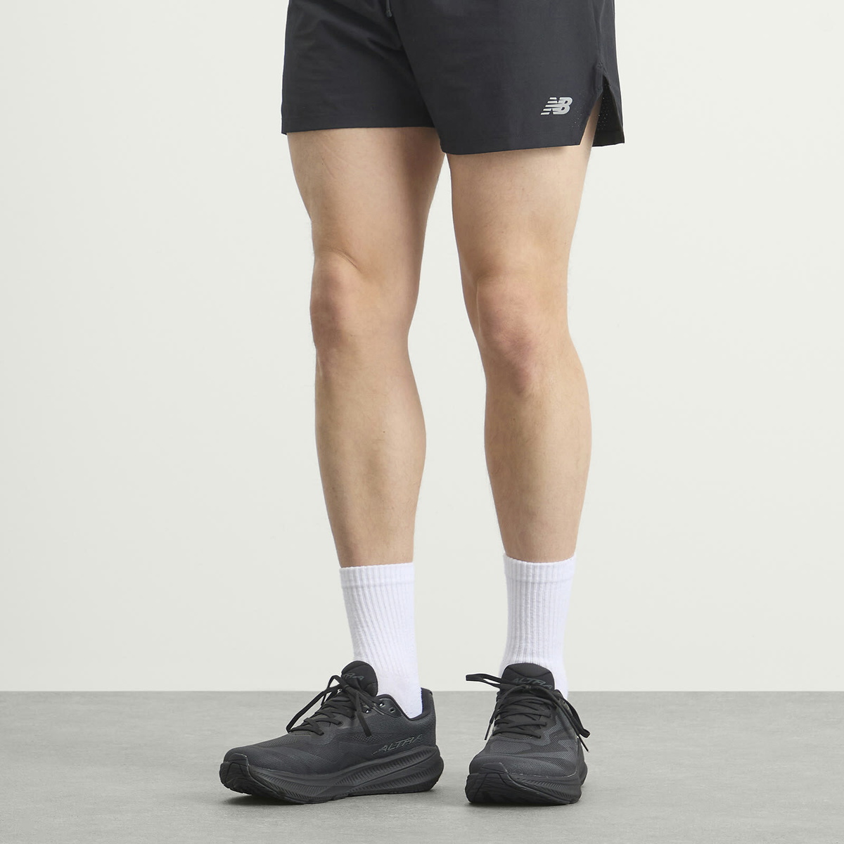 Altra Men's Experience Flow 3 Sneaker in Black/Black