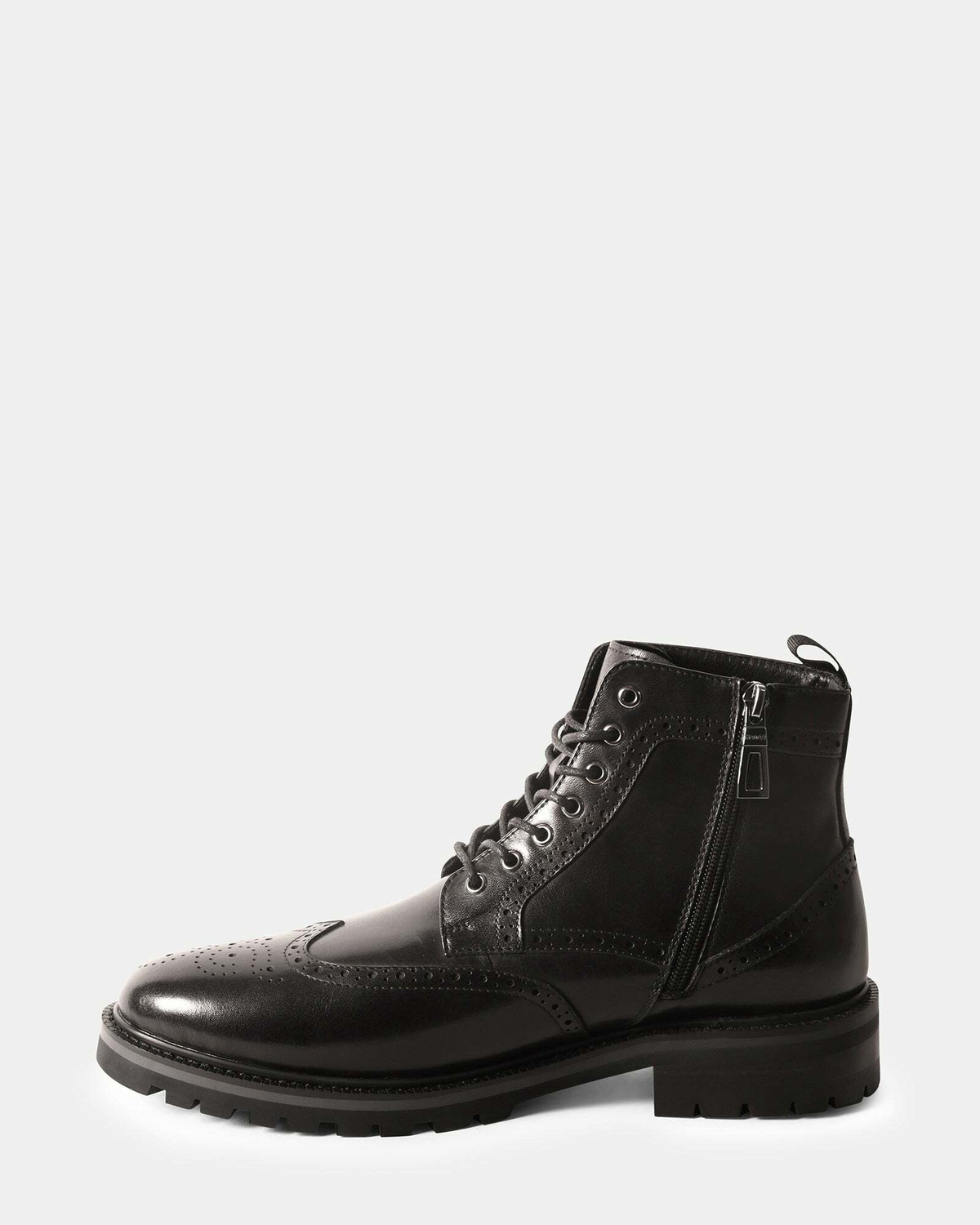 Steve Madden Santos Boots in Black