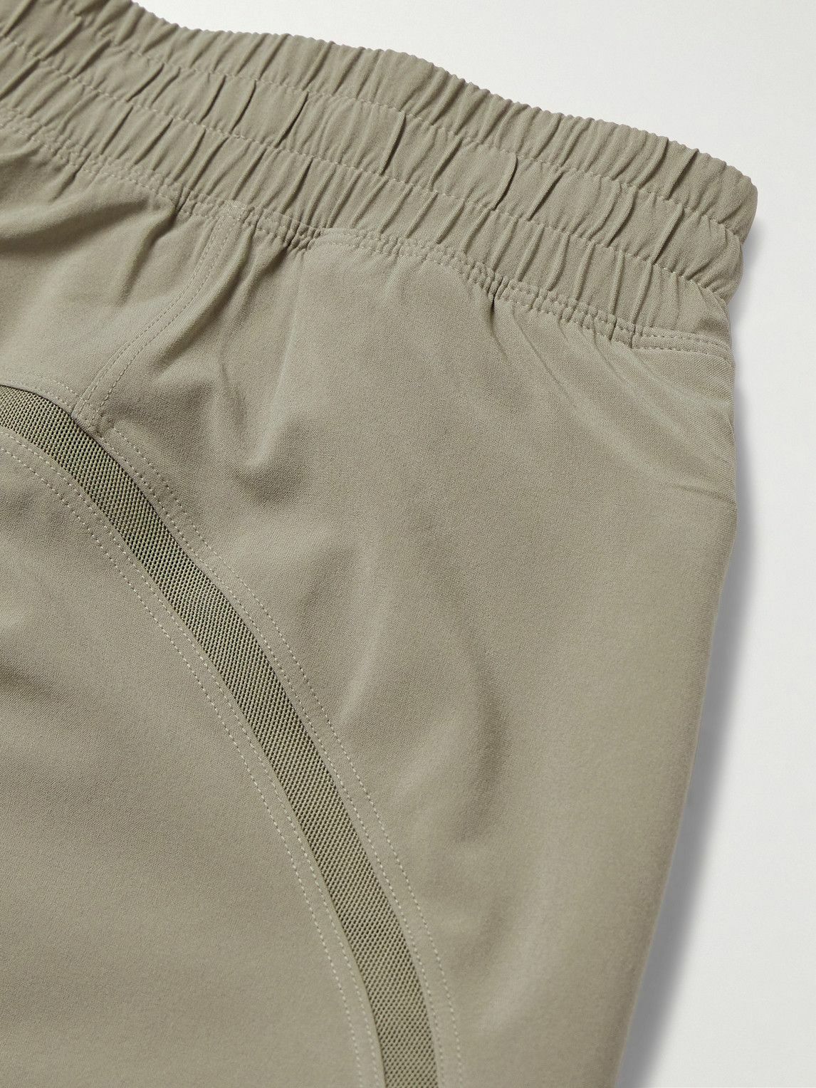Lululemon - Pace Breaker Linerless 7" Recycled-Swift&trade; Shorts - Gray