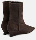 Le Monde Béryl Suede ankle boots