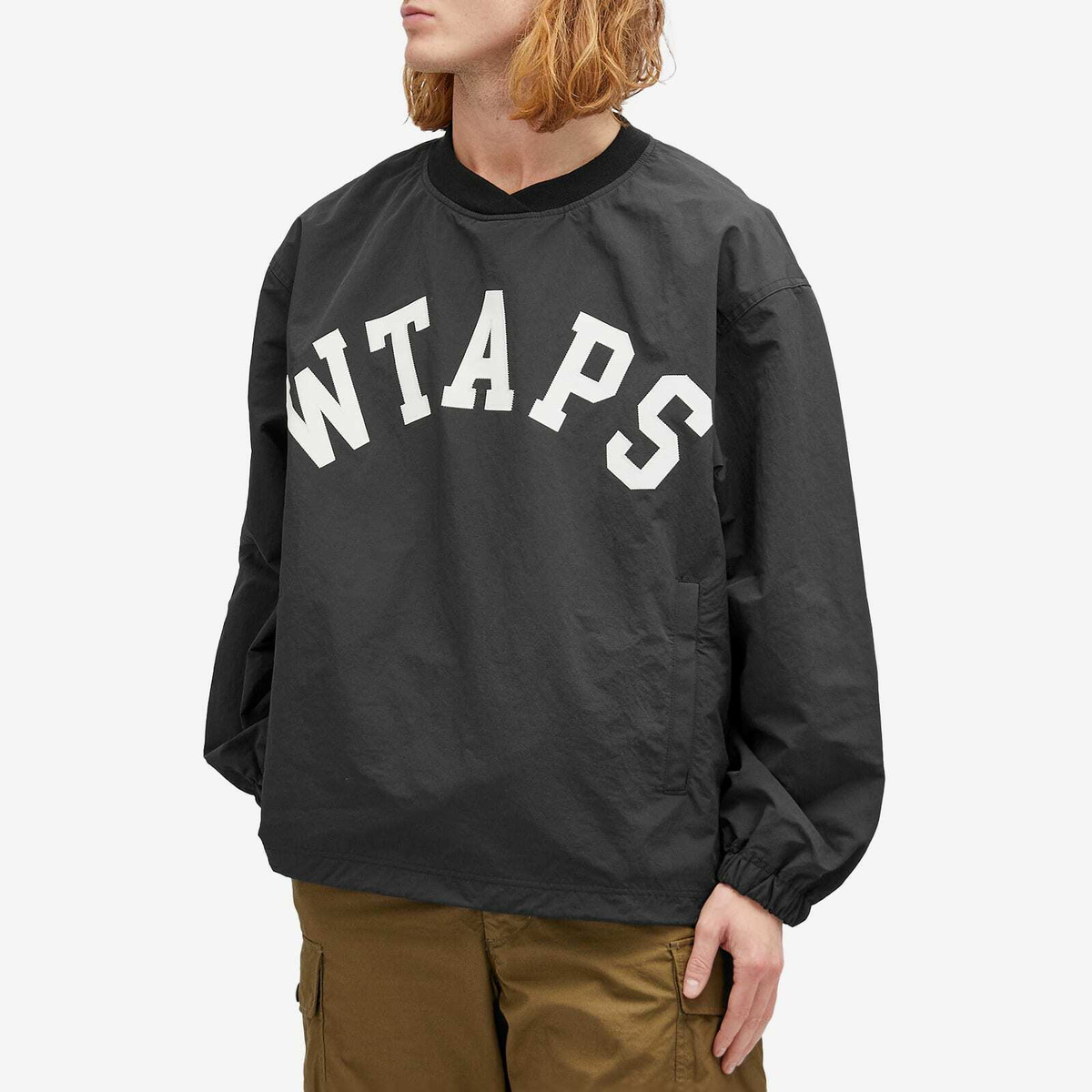 人気商品は WTAPS Men's 03 Logo Applique Pullover Track Top in Black WTAPS トップス