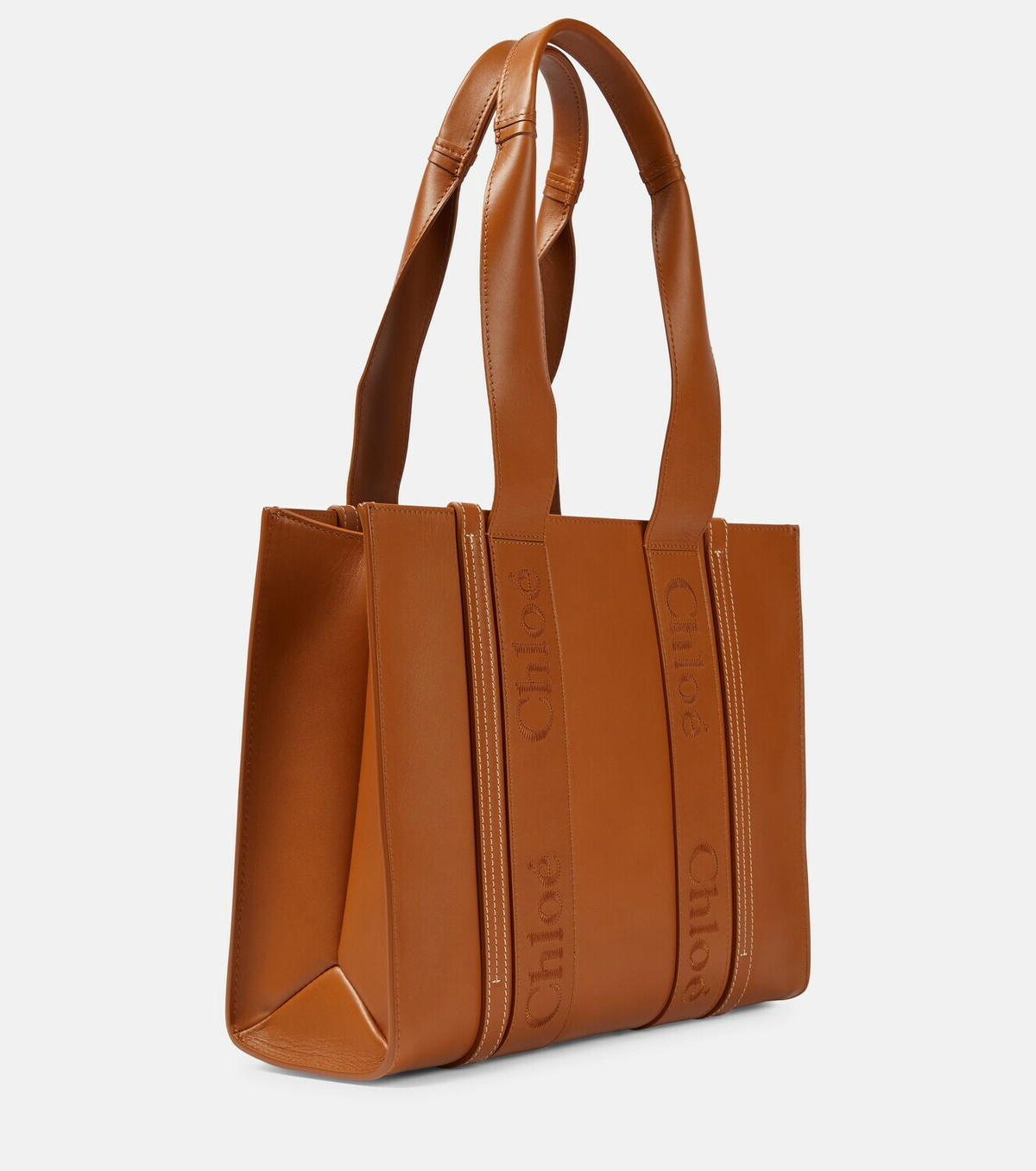 【CHLOE】WOODY LEATHER TOTE BAG MEDIUM CHLOÉ Woody medium embroidered leather tote | NET-A-PORTER