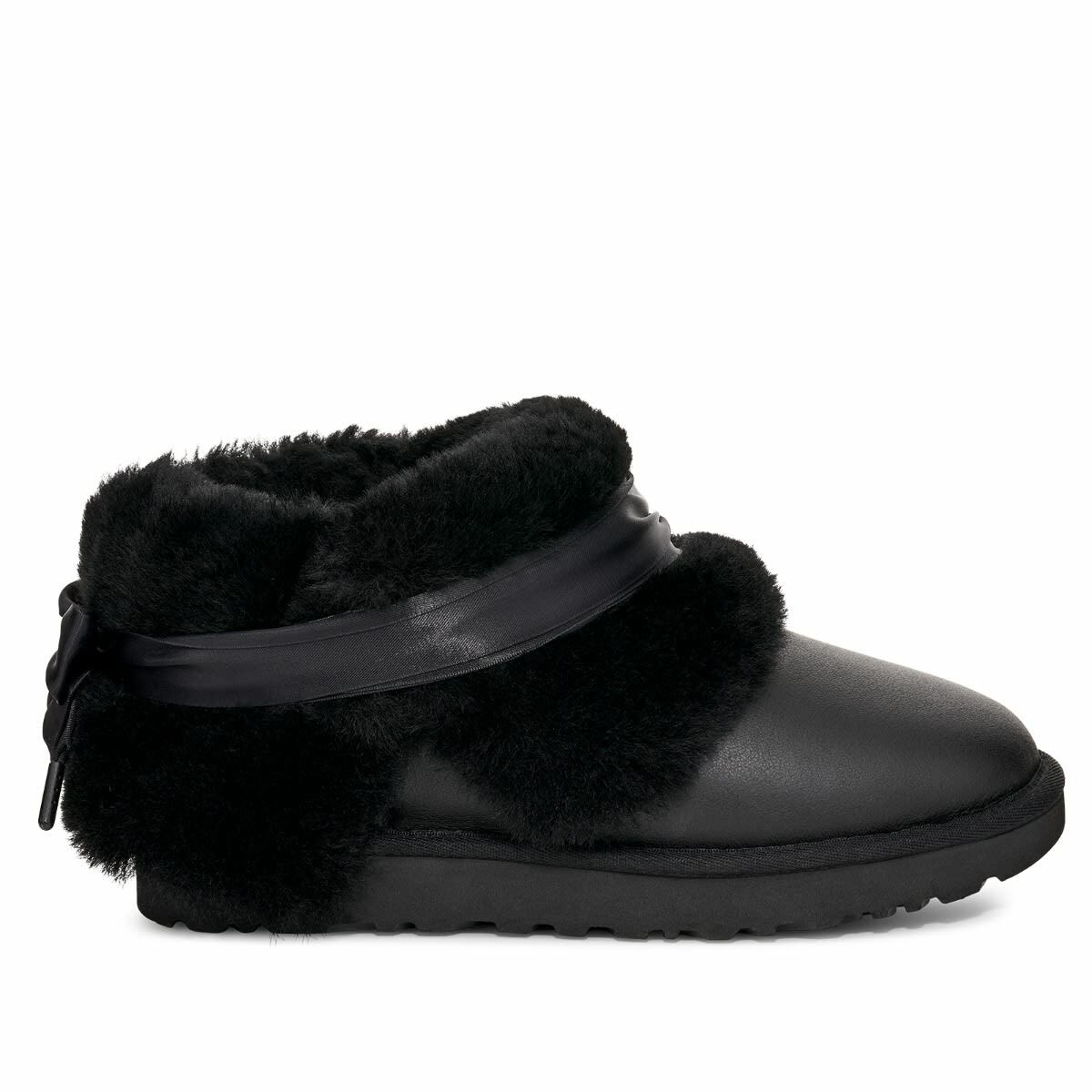 UGG Women's Bailey Ankle Boot in Black