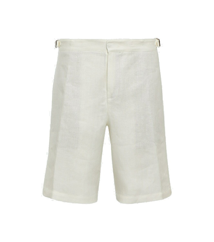 Photo: Loro Piana Majuro Bermuda linen shorts